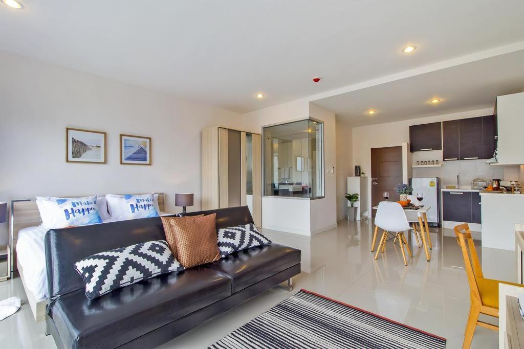 Chic Condo By Resava Karon Eksteriør bilde