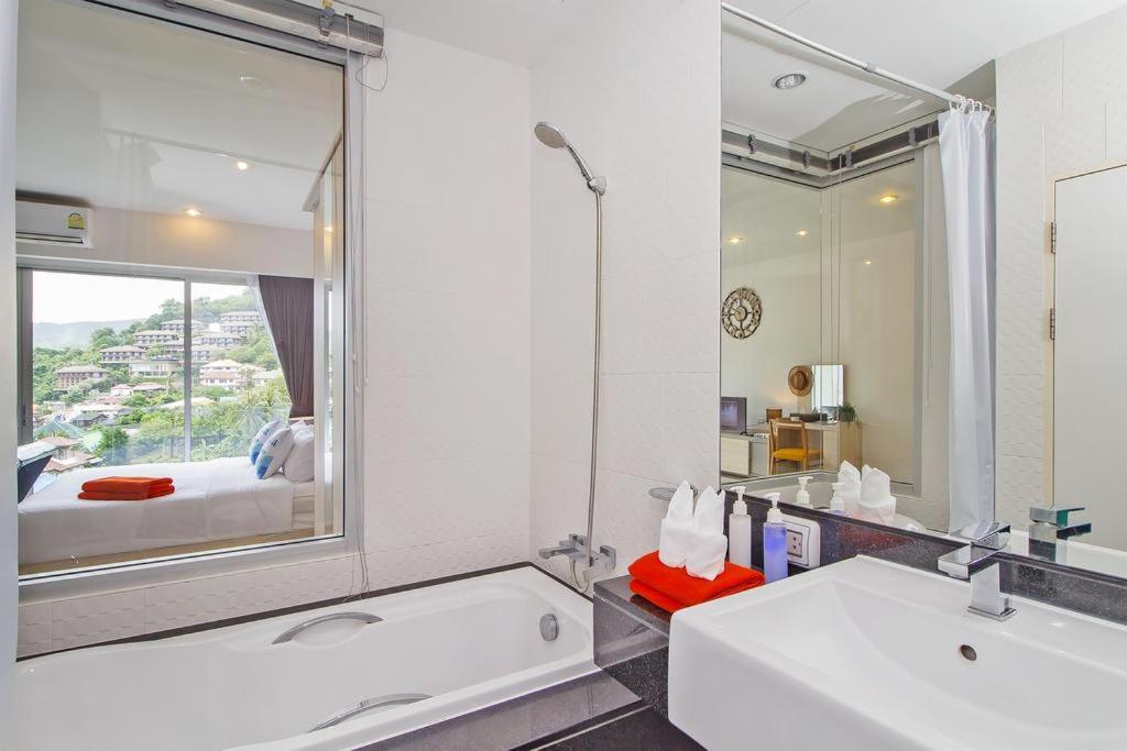 Chic Condo By Resava Karon Rom bilde