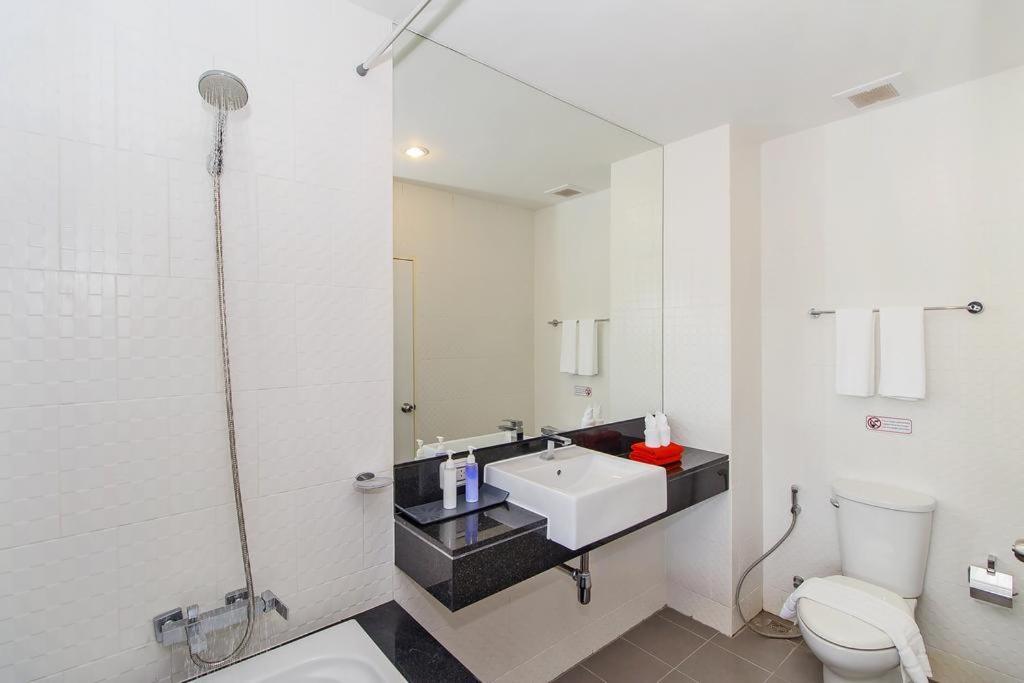 Chic Condo By Resava Karon Rom bilde