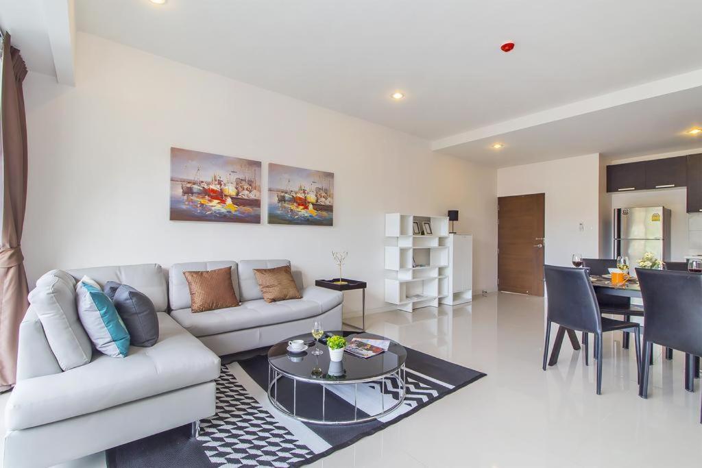 Chic Condo By Resava Karon Eksteriør bilde